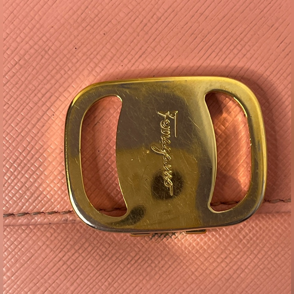 Ferragamo blush pink wallet - Picture 6 of 8